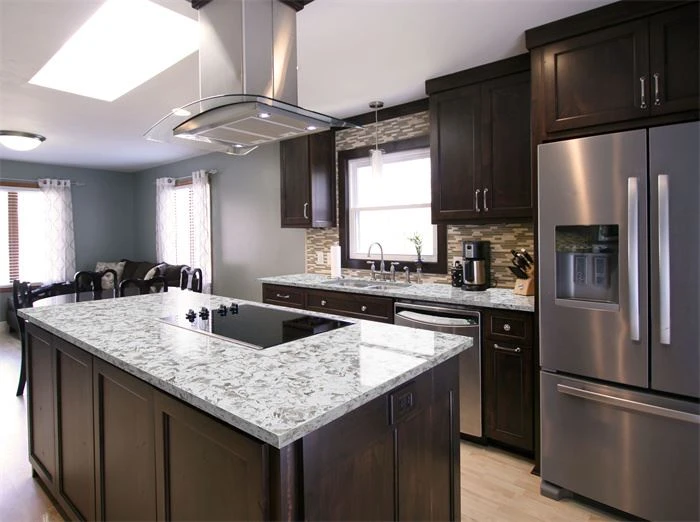 romano white quartz countertop