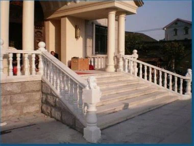 Balustre de piatră pentru scări
