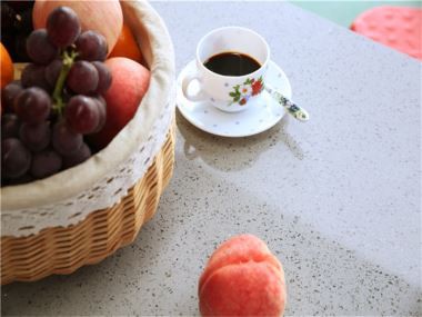 Blaturi de cuarț gri deschis