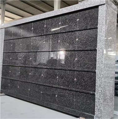 Columbarium de granit negru